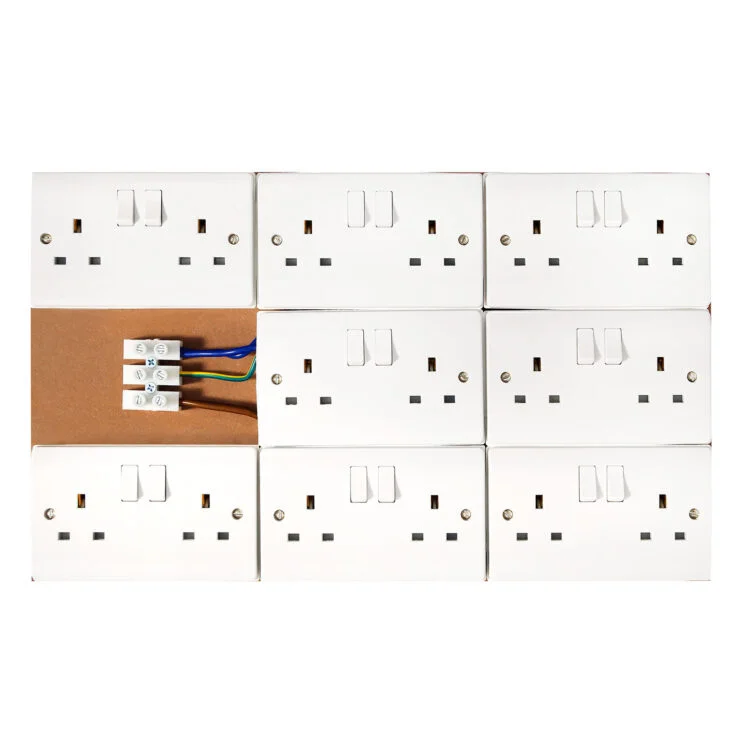 16 Way Plug Socket Extension Board